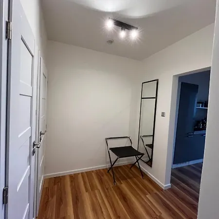 Malé Náměstí, Apart-hotel Broumov