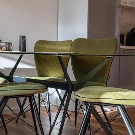 Malé Náměstí, Aparthotel 3*