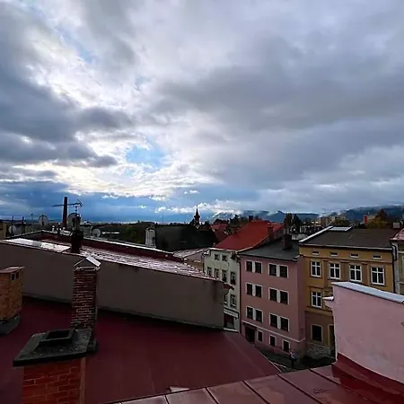 Male Namesti, Hotel apartamentowy