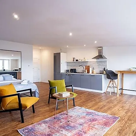 Hotel apartamentowy Male Namesti, 3*