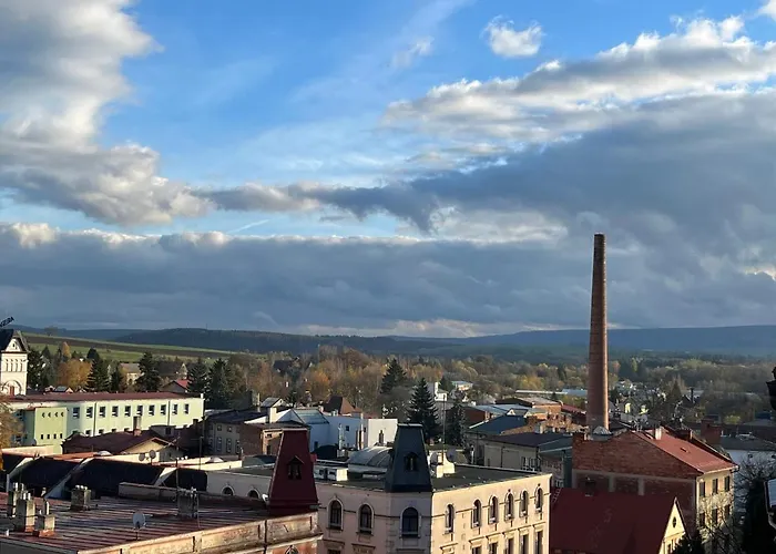 Male Namesti, 4*
